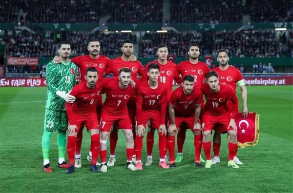 شاهد مجانا القنوات الناقلة لمباراة تركيا ضد فنزويلا استعداد لكأس العالم 2026