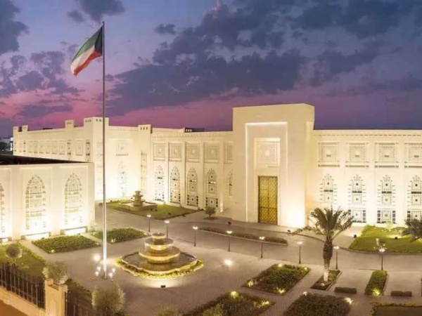 الكويت تدين التفجيرات التي وقعت في العاصمة السورية دمشق الكويت تدين التفجيرات التي وقعت في العاصمة السورية دمشق