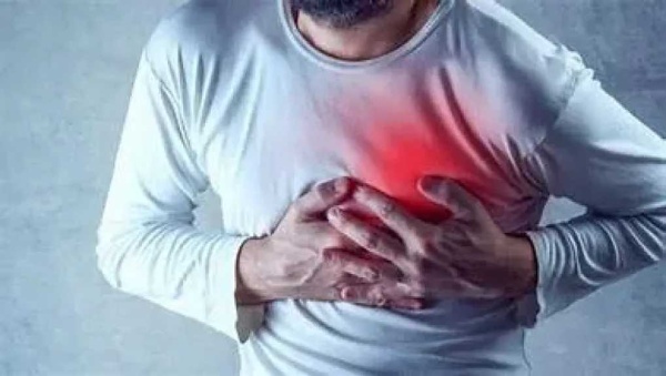 لماذا تزداد النوبات القلبية في الصباح أطباء يوضحون الأسباب وطرق الوقاية لماذا تزداد النوبات القلبية في الصباح أطباء يوضحون الأسباب وطرق الوقاية