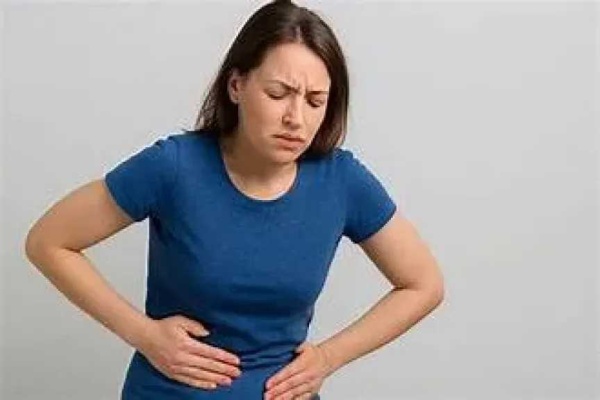 التهاب الزائدة الدودية أعراض تستدعي التدخل الطبي الفوري لتجنب المضاعفات الخطيرة التهاب الزائدة الدودية أعراض تستدعي التدخل الطبي الفوري لتجنب المضاعفات الخطيرة