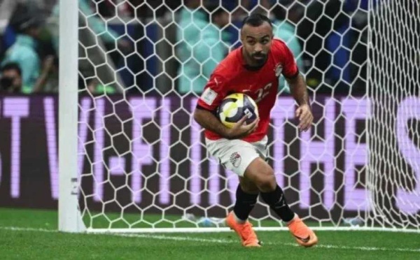 إدارة الأهلي تناقش رحيل أفشة واللاعب يطلب التأجيل لليناير المقبل إدارة الأهلي تناقش رحيل أفشة واللاعب يطلب التأجيل لليناير المقبل