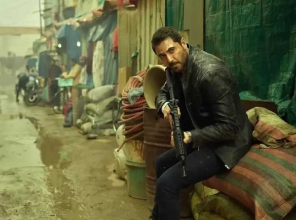 صناع مسلسل الأمير يفاجئون أحمد عز في عيد ميلاده الـ55 قبل مغادرة القاهرة ماذا حدث صناع مسلسل الأمير يفاجئون أحمد عز في عيد ميلاده الـ55 قبل مغادرة القاهرة ماذا حدث