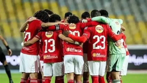 الأهلي يختبر جاهزيته أمام دلفي قبل معسكر إسبانيا الأهلي يختبر جاهزيته أمام دلفي قبل معسكر إسبانيا
