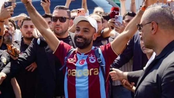 مدرب طرابزون سبور محمد صلاح من أفضل 3 لاعبين في العالم