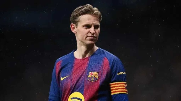 دي يونج يرد على شائعات مستقبله مع برشلونة ويكشف تفاصيل إصابته