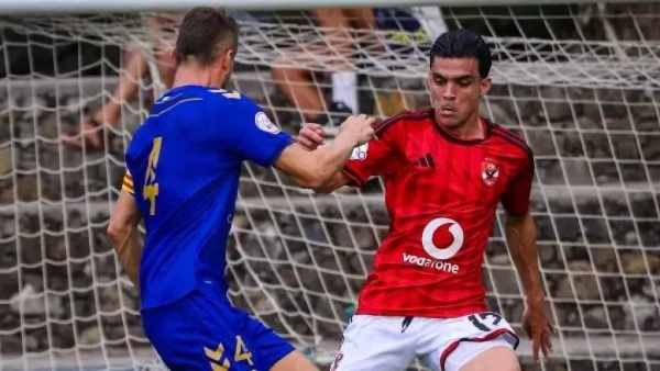 فرج عامر يطمئن جماهير الأهلي قبل مواجهة برشلونة