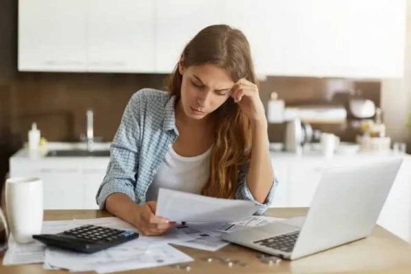 كيف تقدم شكوى بسبب ارتفاع فاتورة الكهرباء الخطوات والجهة المختصة