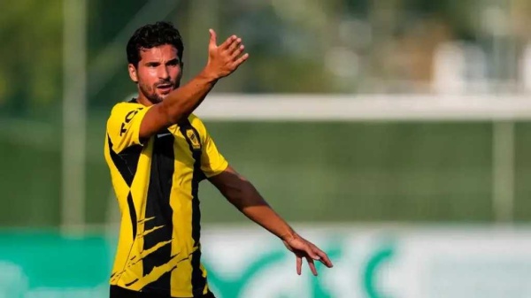 أين يمكنني مشاهدة مباراة الاتحاد والحزم بث مباشر عبر القنوات الرسمية