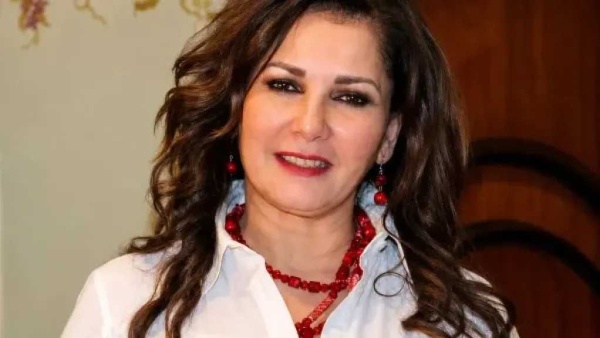 آثار الحكيم تحتفل بعيد ميلادها مسيرة فنية حافلة وأبرز محطات حياتها آثار الحكيم تحتفل بعيد ميلادها مسيرة فنية حافلة وأبرز محطات حياتها