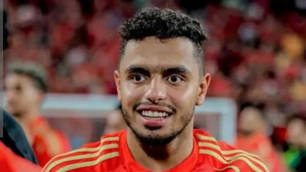 كريم الدبيس يجدد تعاقده مع الأهلي حتى 2030