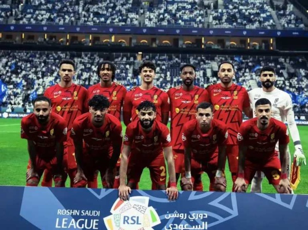أين يمكنني مشاهدة مباراة الدرعية ضد القادسية بث مباشر عبر القنوات الرسمية