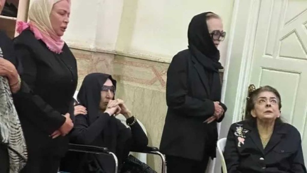 نجلاء فتحي تغيب عن عزاء ابنتها ياسمين أبو النجا والمخرج خضر محمد خضر ينعيها