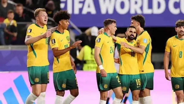 كارلوس ألبرتو باريرا يغادر المستشفى بعد 3 أشهر من العلاج كارلوس ألبرتو باريرا يغادر المستشفى بعد 3 أشهر من العلاج