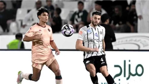 الخلود يهزم الشباب ويحقق فوز ا مثير ا في دوري روشن
