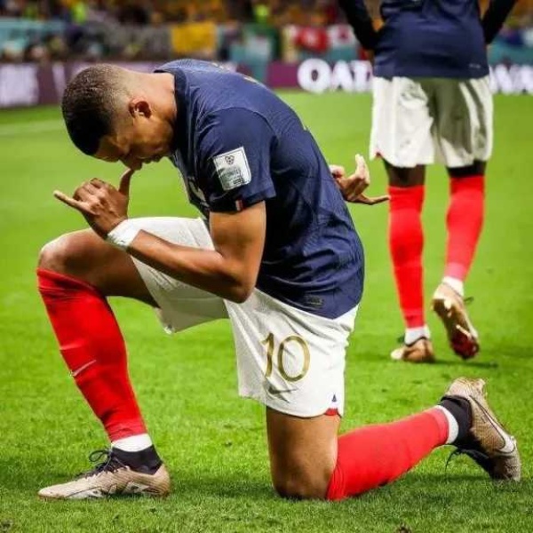 مواعيد مباريات اليوم الجمعة فرنسا ضد إيطاليا وبلجيكا أمام تركيا في دوري الأمم الأوروبية
