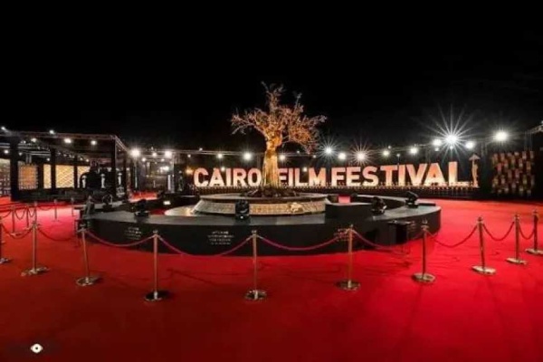 مهرجان القاهرة السينمائي الدولي يفتح باب التقديم لورشة تطوير سيناريو المسلسلات القصيرة بالتعاون مع سرد