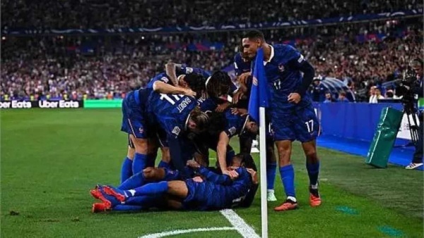 فرنسا تكتسح بلجيكا برباعية وتتصدر مجموعتها في دوري الأمم الأوروبية