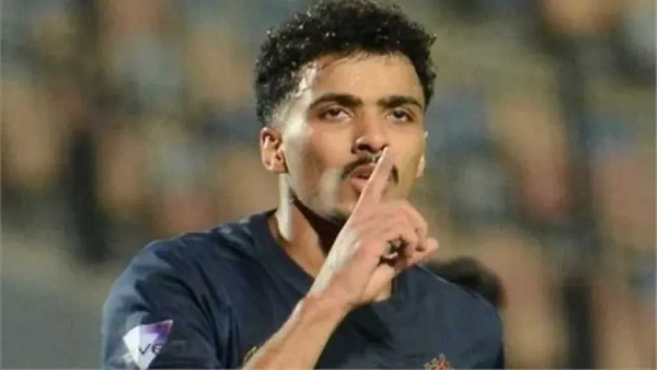 وكيل حسام عبد المجيد يكشف تفاصيل مستحقاته المتأخرة مع الزمالك وكيل حسام عبد المجيد يكشف تفاصيل مستحقاته المتأخرة مع الزمالك