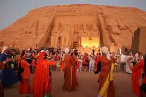السبت انطلاق مهرجان أسوان تعامد الشمس بمشاركة فرق الفنون الشعبية السبت انطلاق مهرجان أسوان تعامد الشمس بمشاركة فرق الفنون الشعبية