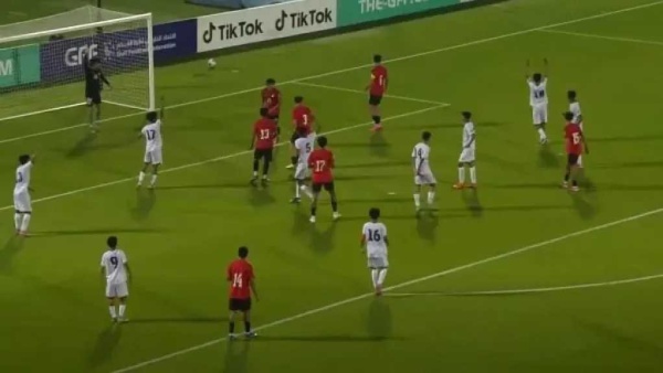 منتخب مصر للناشئين يكتسح اليمن بخماسية ويتأهل إلى نصف نهائي كأس الخليج منتخب مصر للناشئين يكتسح اليمن بخماسية ويتأهل إلى نصف نهائي كأس الخليج