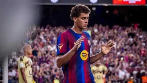 موهبة شابة تقترب من الظهور مع برشلونة أمام ألافيس في الدوري الإسباني
