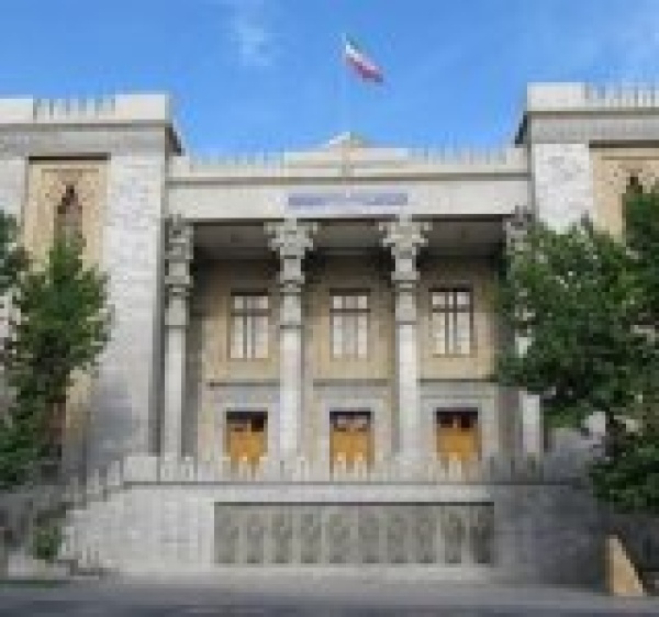 الخارجية الإيرانية مزاعم لندن سخيفة ولا أساس لها الخارجية الإيرانية مزاعم لندن سخيفة ولا أساس لها