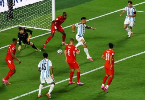 الأرجنتين تكمل نصف نهائي المونديال بفوز صعب على سويسرا الأرجنتين تكمل نصف نهائي المونديال بفوز صعب على سويسرا
