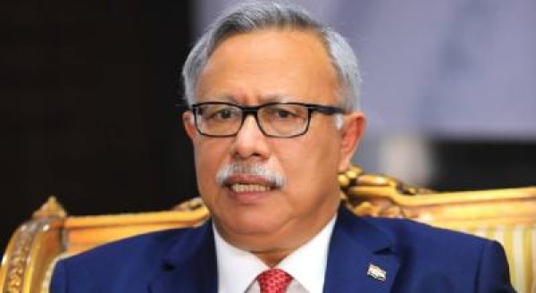 بن حبتور ي شيد بجاهزية القوات المسلحة بن حبتور ي شيد بجاهزية القوات المسلحة