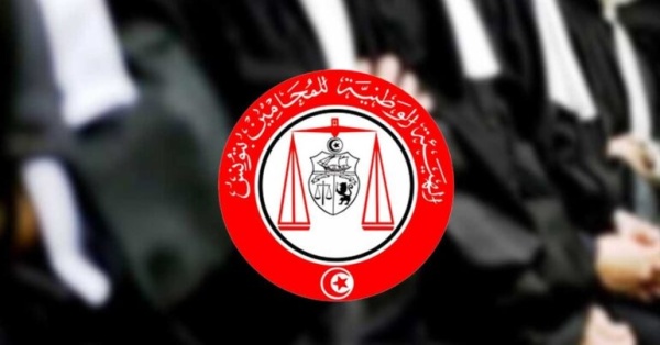 للمطالبة بتلبية مطالب مهنية المحامون ينفذون اضرابا حضوريا للمطالبة بتلبية مطالب مهنية المحامون ينفذون اضرابا حضوريا