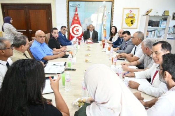 وزير البيئة يتحول إلى ولاية نابل لمتابعة الوضع البيئي بالجهة وزير البيئة يتحول إلى ولاية نابل لمتابعة الوضع البيئي بالجهة
