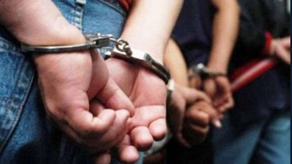 باردو الإيقاع بشاب و3 فتيات من اجل ترويج المخدرات باردو الإيقاع بشاب و3 فتيات من اجل ترويج المخدرات