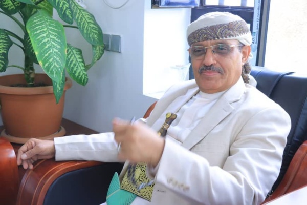 الفريق السامعي يحذر التصعيد السعودي يفاقم المأساة والدفاع عن السيادة حق مشروع