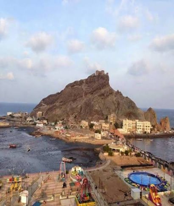 إغلاق متنزهات ومعالم سياحية في عدن