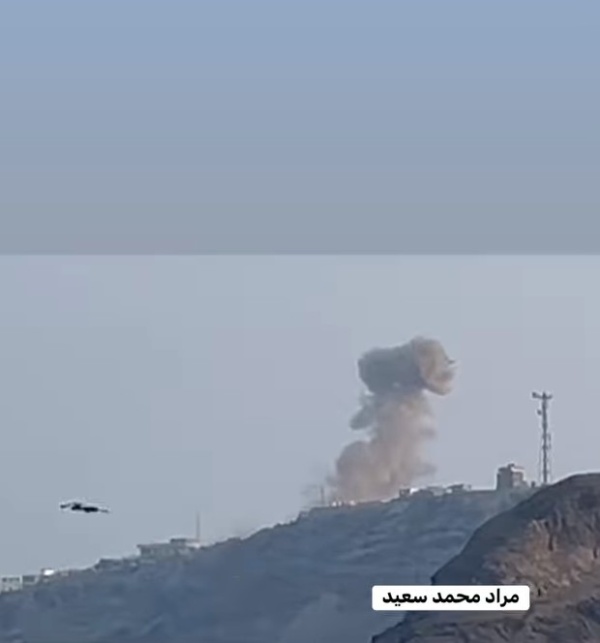 عدن اعتقال صحفي ومصورين على ذمة تسجيلات مصورة ومرئية توثق قصف معاشيق عدن اعتقال صحفي ومصورين على ذمة تسجيلات مصورة ومرئية توثق قصف معاشيق