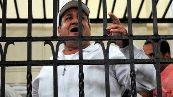 قضايا متعددة تلاحق صبري نخنوخ والنيابة المصرية تحافظ على استمرارية فالكون قضايا متعددة تلاحق صبري نخنوخ والنيابة المصرية تحافظ على استمرارية فالكون