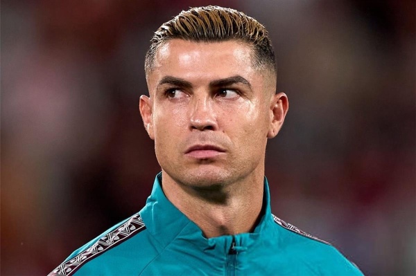 عقوبة محتملة لـ رونالدو بعد مغادرة معسكر منتخب البرتغال عقوبة محتملة لـ رونالدو بعد مغادرة معسكر منتخب البرتغال