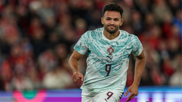 فيديو في غياب رونالدو البرتغال تحقق العلامة الكاملة وتسحق الدنمارك برباعية بـ دوري الأمم الأوروبية فيديو في غياب رونالدو البرتغال تحقق العلامة الكاملة وتسحق الدنمارك برباعية بـ دوري الأمم الأوروبية