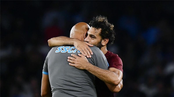 سباليتي محمد صلاح يمنح الكرة الذهبية لأي مدرب سباليتي محمد صلاح يمنح الكرة الذهبية لأي مدرب