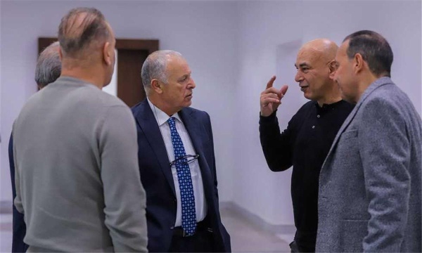 كواليس الساعات الحاسمة ماذا يحدث بين هاني أبو ريدة وحسام حسن