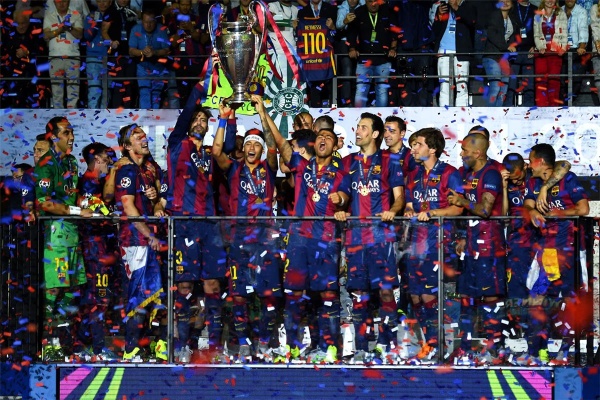 رسمي ا لاعب برشلونة السابق يعلن اعتزال كرة القدم
