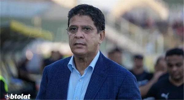 أيمن الرمادي أنتظر صرخة في مباراة القمة بين الأهلي والزمالك أيمن الرمادي أنتظر صرخة في مباراة القمة بين الأهلي والزمالك