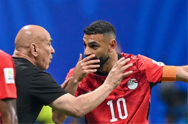 فيديو طرابزون تلم شمل محمد صلاح وحسام حسن بعد توتر الأحداث الأخيرة فيديو طرابزون تلم شمل محمد صلاح وحسام حسن بعد توتر الأحداث الأخيرة