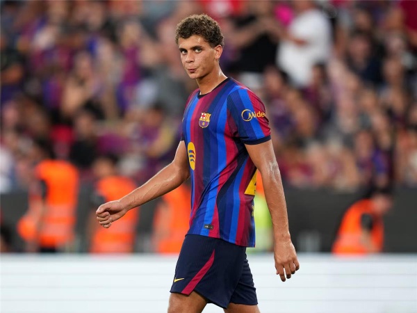 فيديو حمزة عبد الكريم يغازل هانز فليك بـ هدف جديد قبل مواجهة برشلونة وخيتافي فيديو حمزة عبد الكريم يغازل هانز فليك بـ هدف جديد قبل مواجهة برشلونة وخيتافي