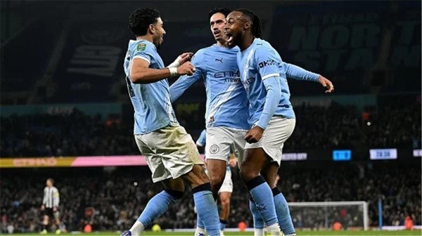 قبل التعاقد مع ماريسكا كأس العالم يحسم مستقبل عمر مرموش وريندرز مع مانشستر سيتي قبل التعاقد مع ماريسكا كأس العالم يحسم مستقبل عمر مرموش وريندرز مع مانشستر سيتي