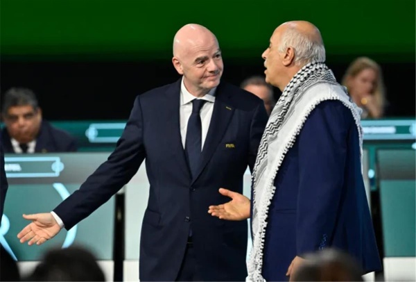 موقف متعنت من أمريكا ضد رئيس الاتحاد الفلسطيني في كأس العالم