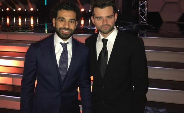 رامي عباس يثير الجدل بتغريدة غامضة بشأن مستقبل محمد صلاح