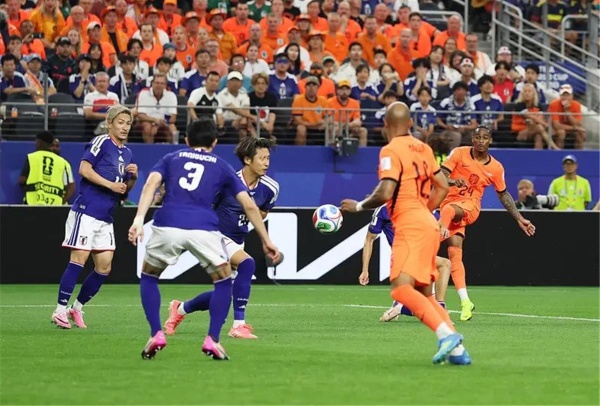 فيديو اليابان تقتنص تعادلا مثيرا أمام هولندا في كأس العالم فيديو اليابان تقتنص تعادلا مثيرا أمام هولندا في كأس العالم