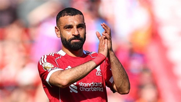 محمد صلاح يعرض نفسه على عملاق أوروبي ورفض قاطع محمد صلاح يعرض نفسه على عملاق أوروبي ورفض قاطع