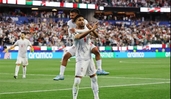 فيديو مجموعة مصر إيران تعود مرتين وتخطف التعادل أمام نيوزيلندا في كأس العالم فيديو مجموعة مصر إيران تعود مرتين وتخطف التعادل أمام نيوزيلندا في كأس العالم