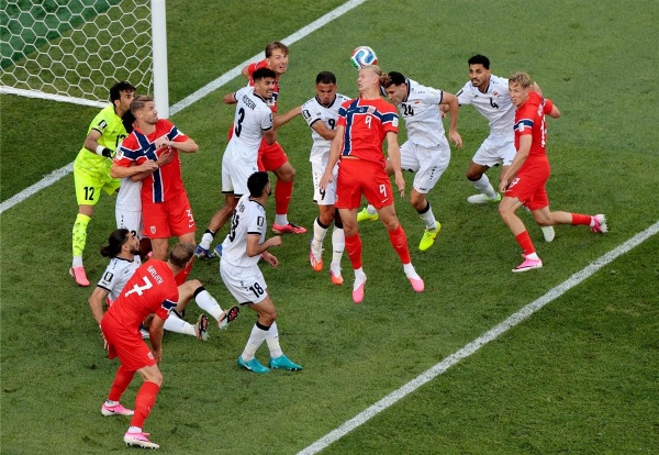 مدرب العراق الأخطاء الساذجة كلفتنا رباعية أمام النرويج المدجج بالنجوم مدرب العراق الأخطاء الساذجة كلفتنا رباعية أمام النرويج المدجج بالنجوم